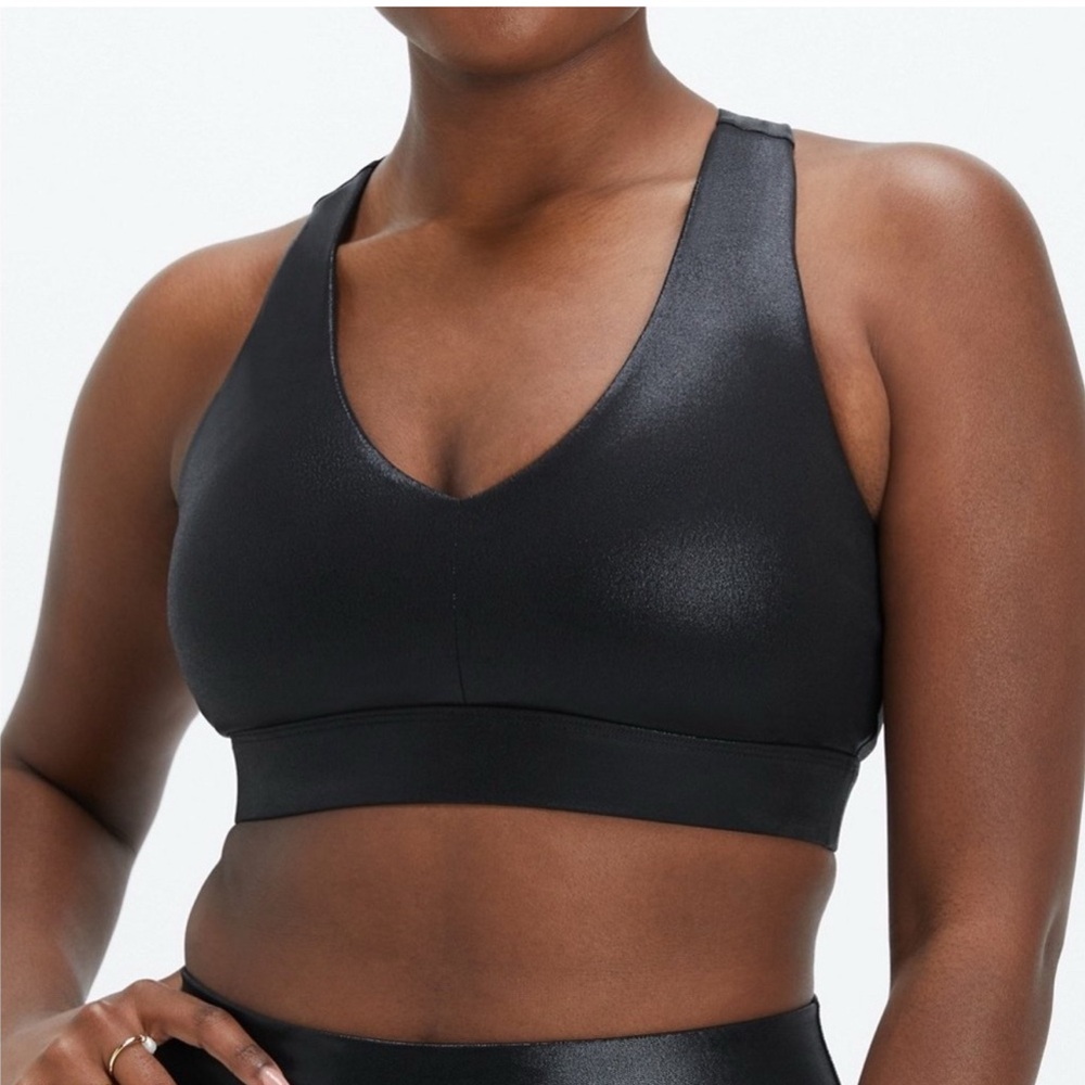 Fabletics black sports bra